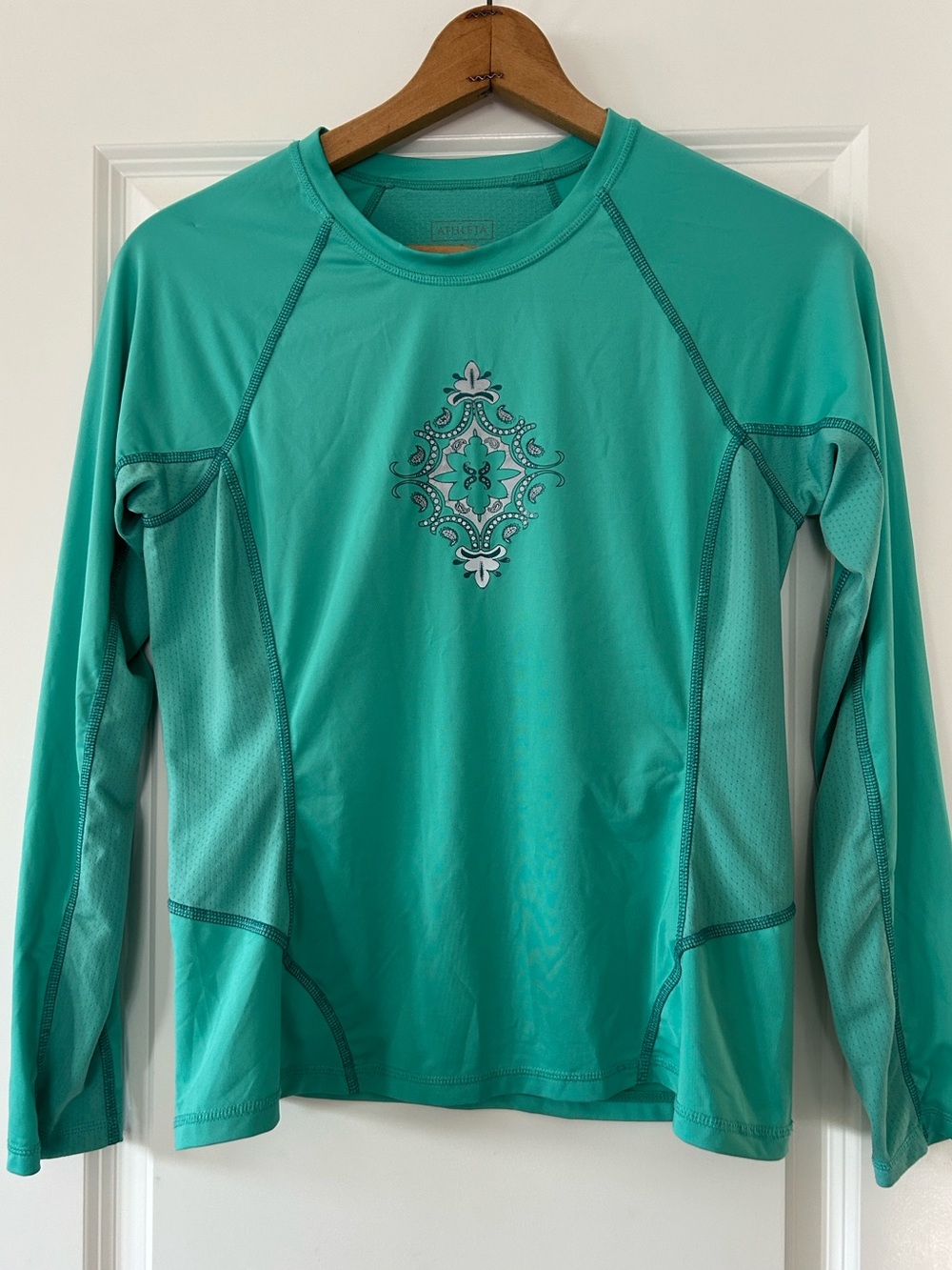 Athleta Rashguard Sz M w MEASUREMENTS Swim Cover-Up w Reflective Mandala Graphic